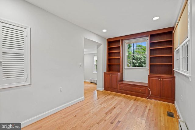 5222 DUVALL DR, Bethesda, MD 20816