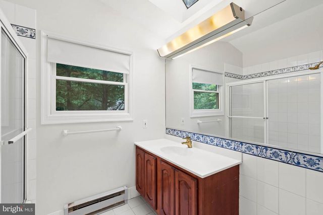 5222 DUVALL DR, Bethesda, MD 20816