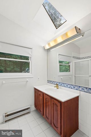 5222 DUVALL DR, Bethesda, MD 20816