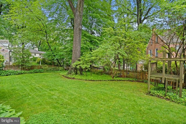 5222 DUVALL DR, Bethesda, MD 20816