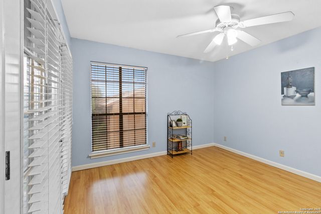 8611 Datapoint Dr Apt 4, San Antonio, TX 78229