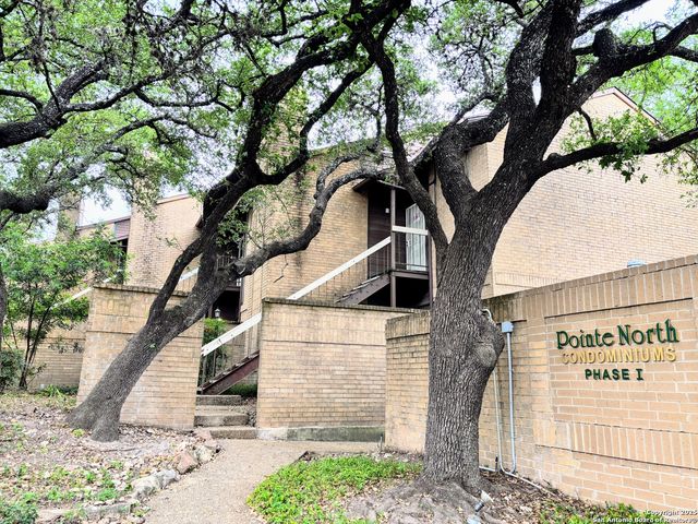 8611 Datapoint Dr Apt 4, San Antonio, TX 78229