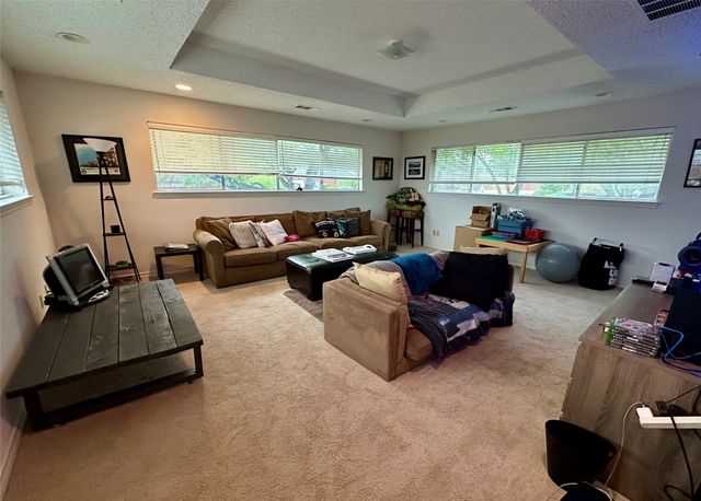 7145 Crooked Oak Drive, Dallas, TX 75248