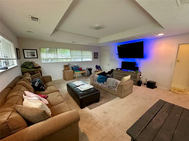 7145 Crooked Oak Drive, Dallas, TX 75248