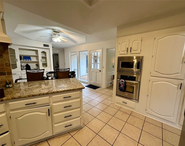 7145 Crooked Oak Drive, Dallas, TX 75248