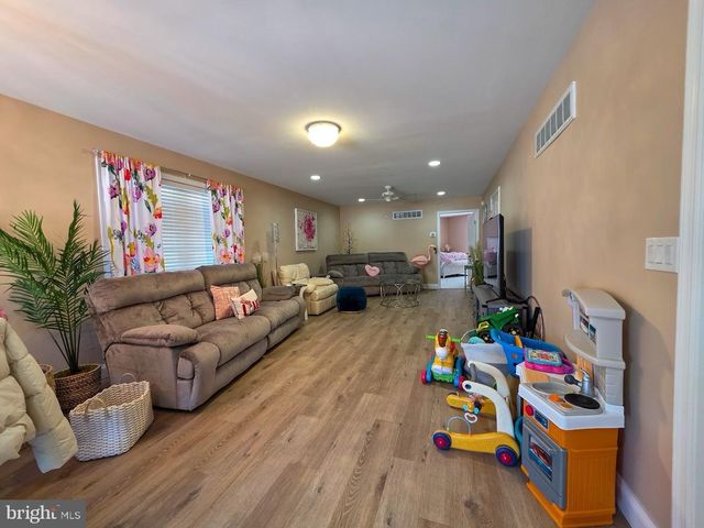 7539 BROAD CREEK CIR, Seaford, DE 19973