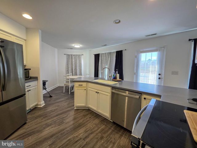 7539 BROAD CREEK CIR, Seaford, DE 19973