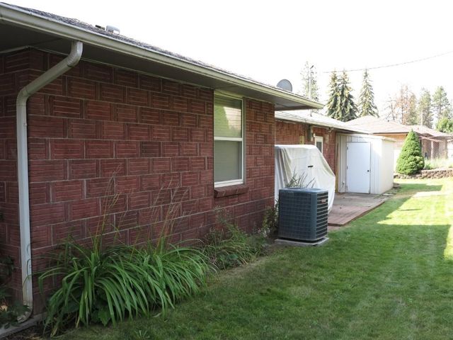 8 W 5th St, Cheney, WA 99004