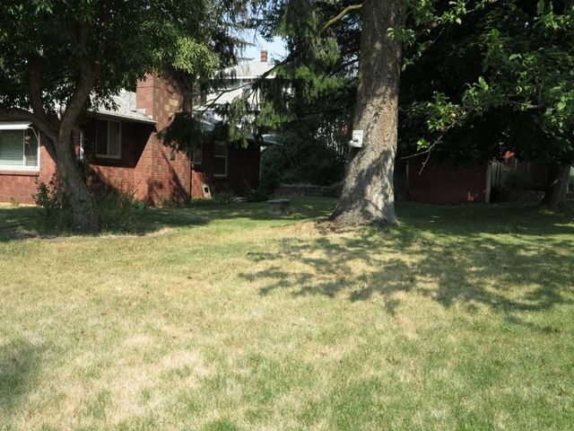 8 W 5th St, Cheney, WA 99004