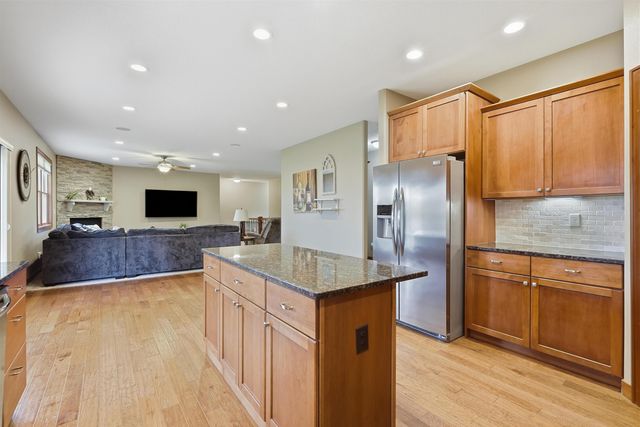 4319 Wynnewood Drive, Cedar Falls, IA 50613