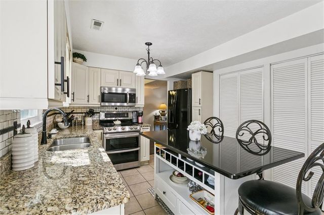 1423 Caldwell DR, Hampton, VA 23666