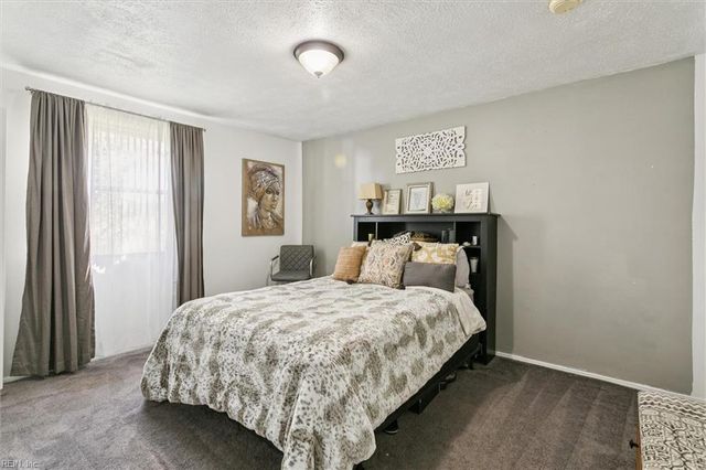 1423 Caldwell DR, Hampton, VA 23666