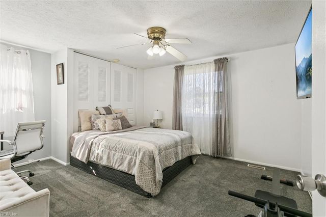 1423 Caldwell DR, Hampton, VA 23666