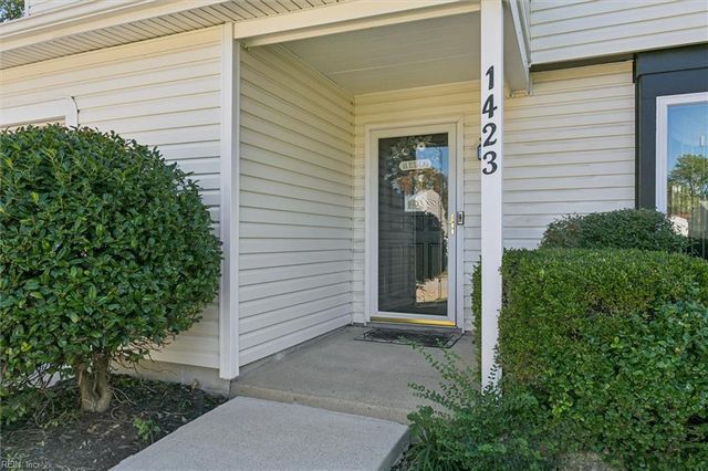 1423 Caldwell DR, Hampton, VA 23666