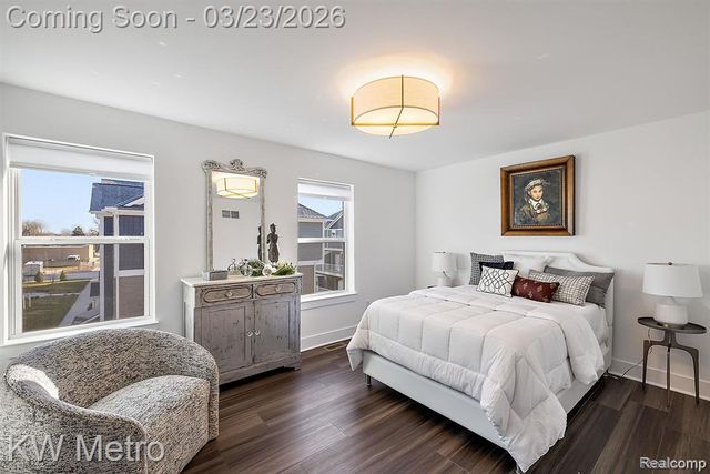 5931 Stella, Troy, MI 48085