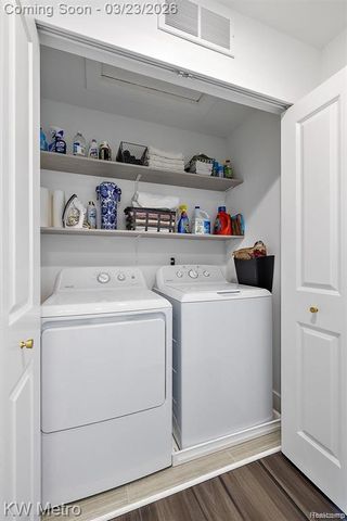 5931 Stella, Troy, MI 48085