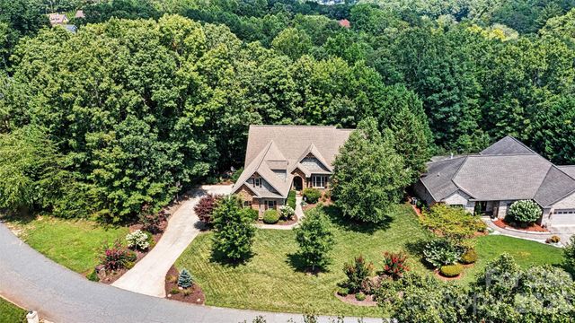 6212 Hayden Drive, Hickory, NC 28601