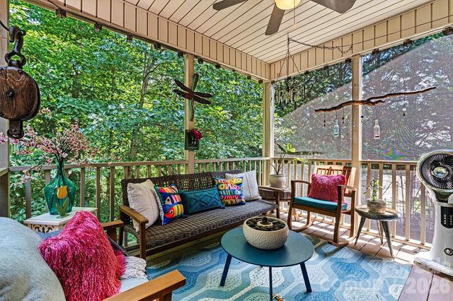 6212 Hayden Drive, Hickory, NC 28601