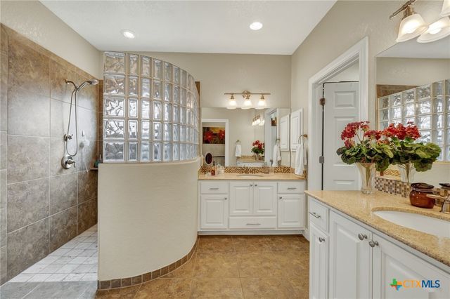 363 Wauford Way, New Braunfels, TX 78132