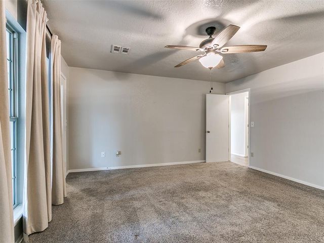 501 SE 34th Street, Moore, OK 73160