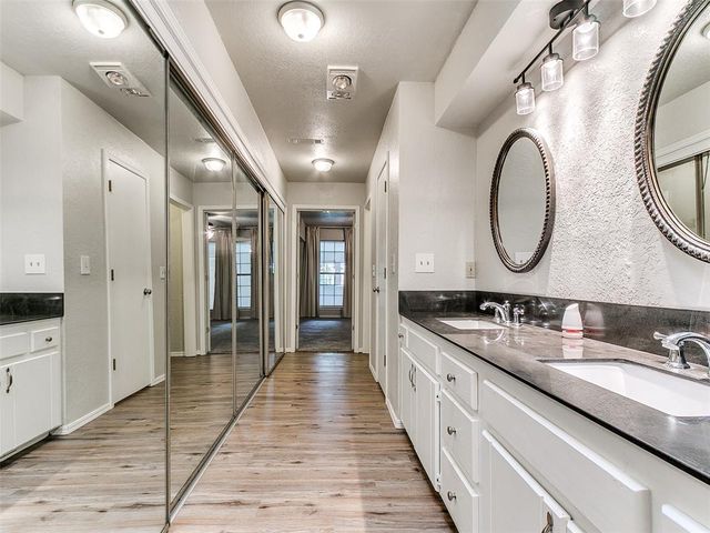 501 SE 34th Street, Moore, OK 73160