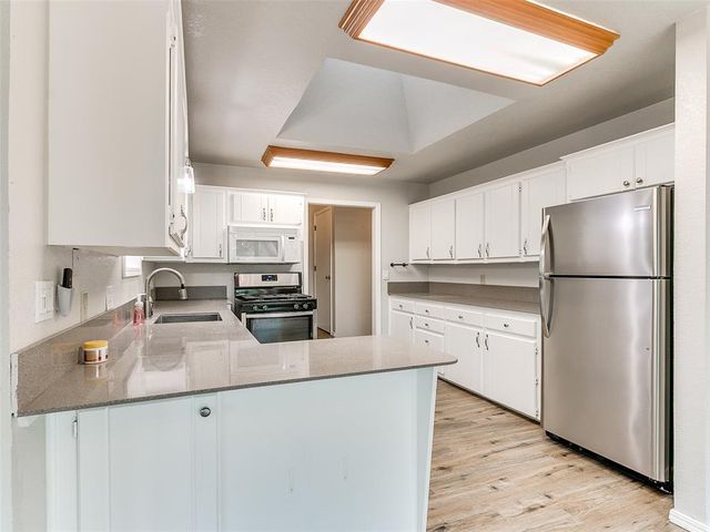 501 SE 34th Street, Moore, OK 73160