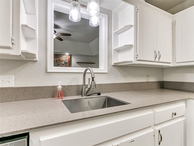501 SE 34th Street, Moore, OK 73160