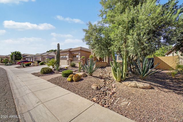 5704 W BENT TREE Drive, Phoenix, AZ 85083
