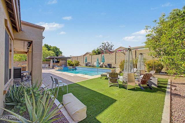 5704 W BENT TREE Drive, Phoenix, AZ 85083