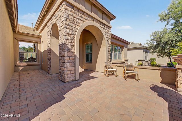 5704 W BENT TREE Drive, Phoenix, AZ 85083