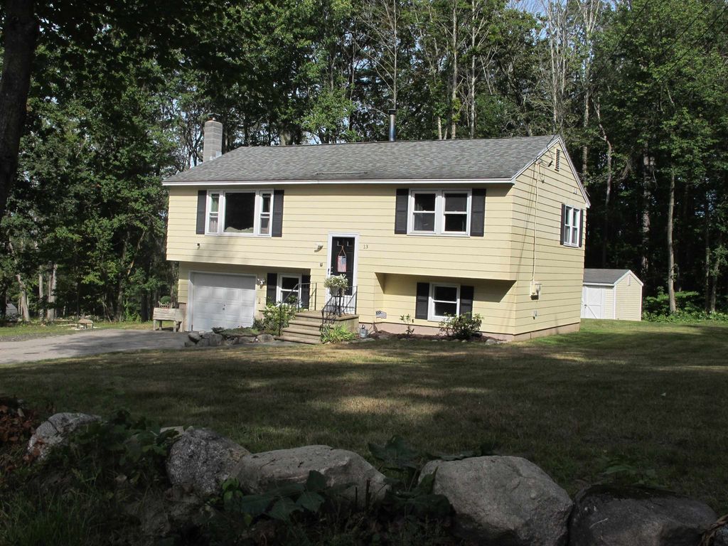 13 Bartley Hill Road, Londonderry, NH 03053