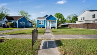207 E Gulf Street, Baytown, TX 77520