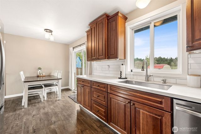 36010 Pulford Road E, Eatonville, WA 98328
