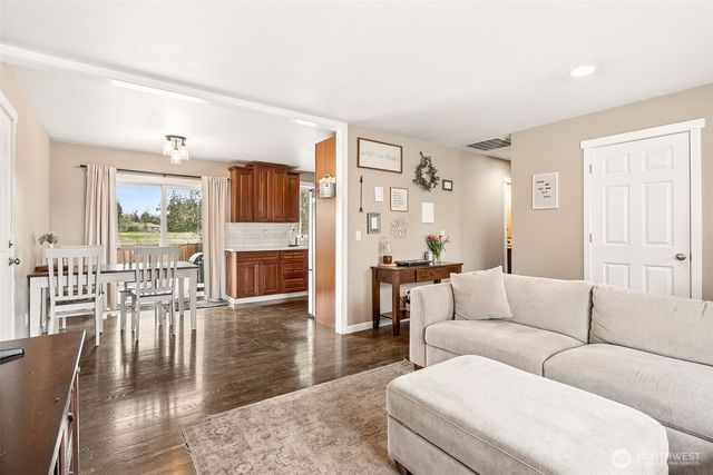36010 Pulford Road E, Eatonville, WA 98328