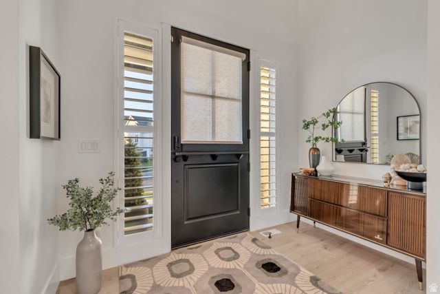 1701 W OAKRIDGE CIR, Lehi, UT 84043