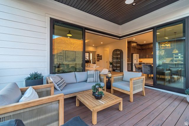 1701 W OAKRIDGE CIR, Lehi, UT 84043