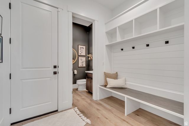 1701 W OAKRIDGE CIR, Lehi, UT 84043