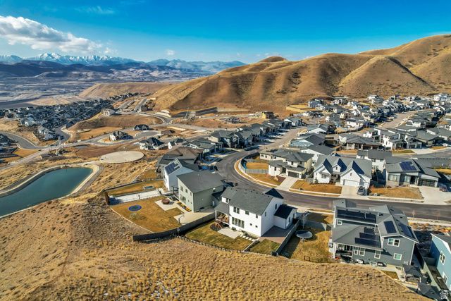 1701 W OAKRIDGE CIR, Lehi, UT 84043