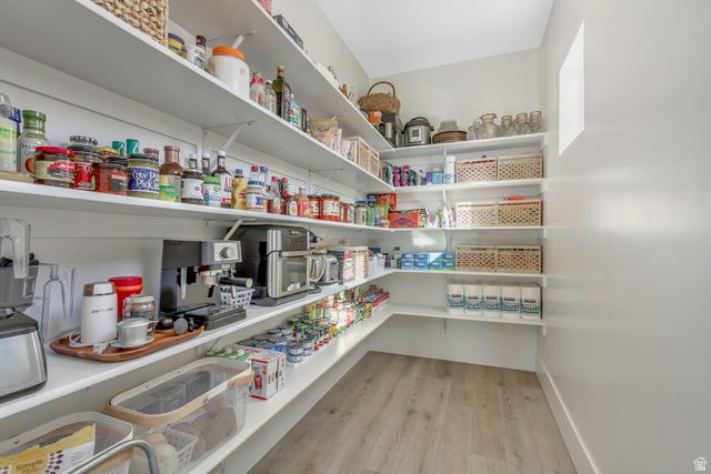 1701 W OAKRIDGE CIR, Lehi, UT 84043