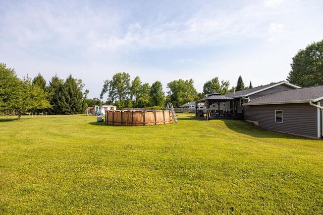 N2275 BEAN CITY ROAD, New London, WI 54961