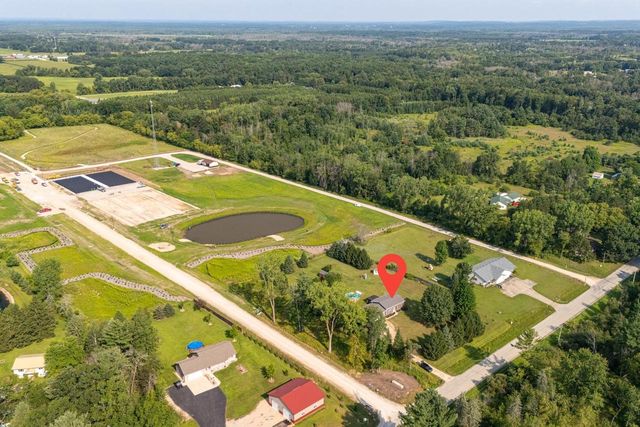N2275 BEAN CITY ROAD, New London, WI 54961