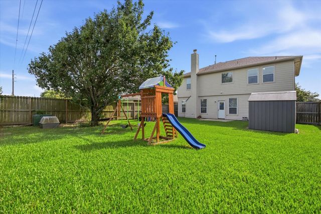 7910 Albatross Road, Baytown, TX 77523
