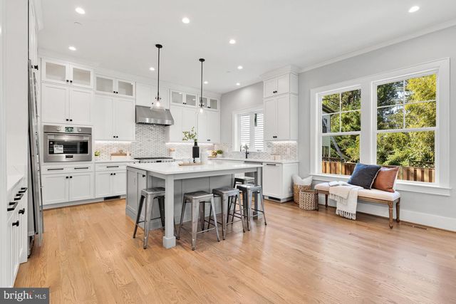 11100 ORLEANS WAY, Kensington, MD 20895