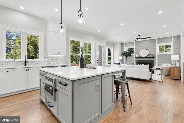 11100 ORLEANS WAY, Kensington, MD 20895