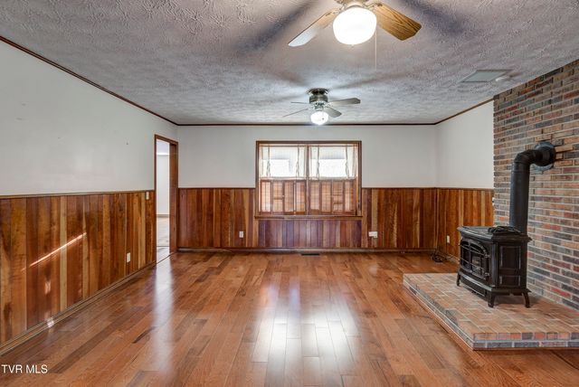 150 Miller Crossing, Jonesborough, TN 37659