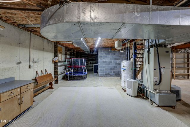 150 Miller Crossing, Jonesborough, TN 37659