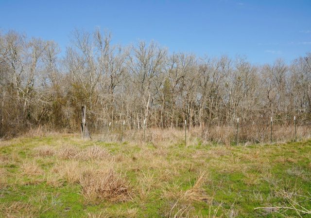 6455 Gebert Road, Schulenburg, TX 78949