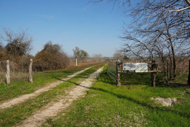 6455 Gebert Road, Schulenburg, TX 78949