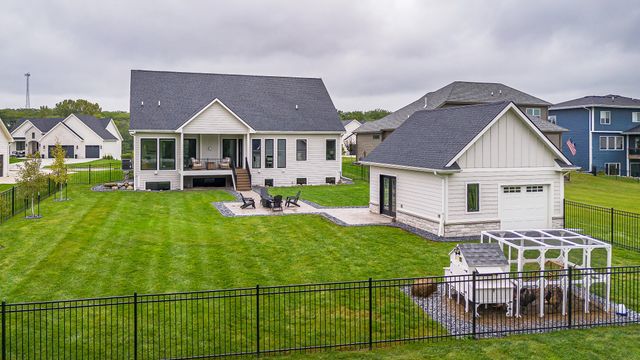 1016 W Aspen Ridge Circle, Polk City, IA 50226