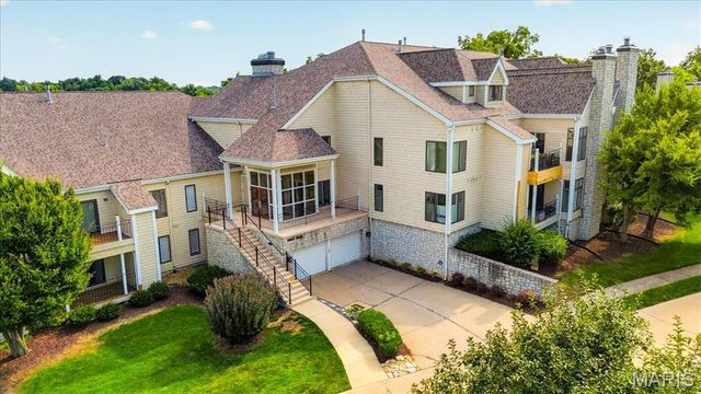 1608 Lake Knoll Drive 1A, Lake St Louis, MO 63367